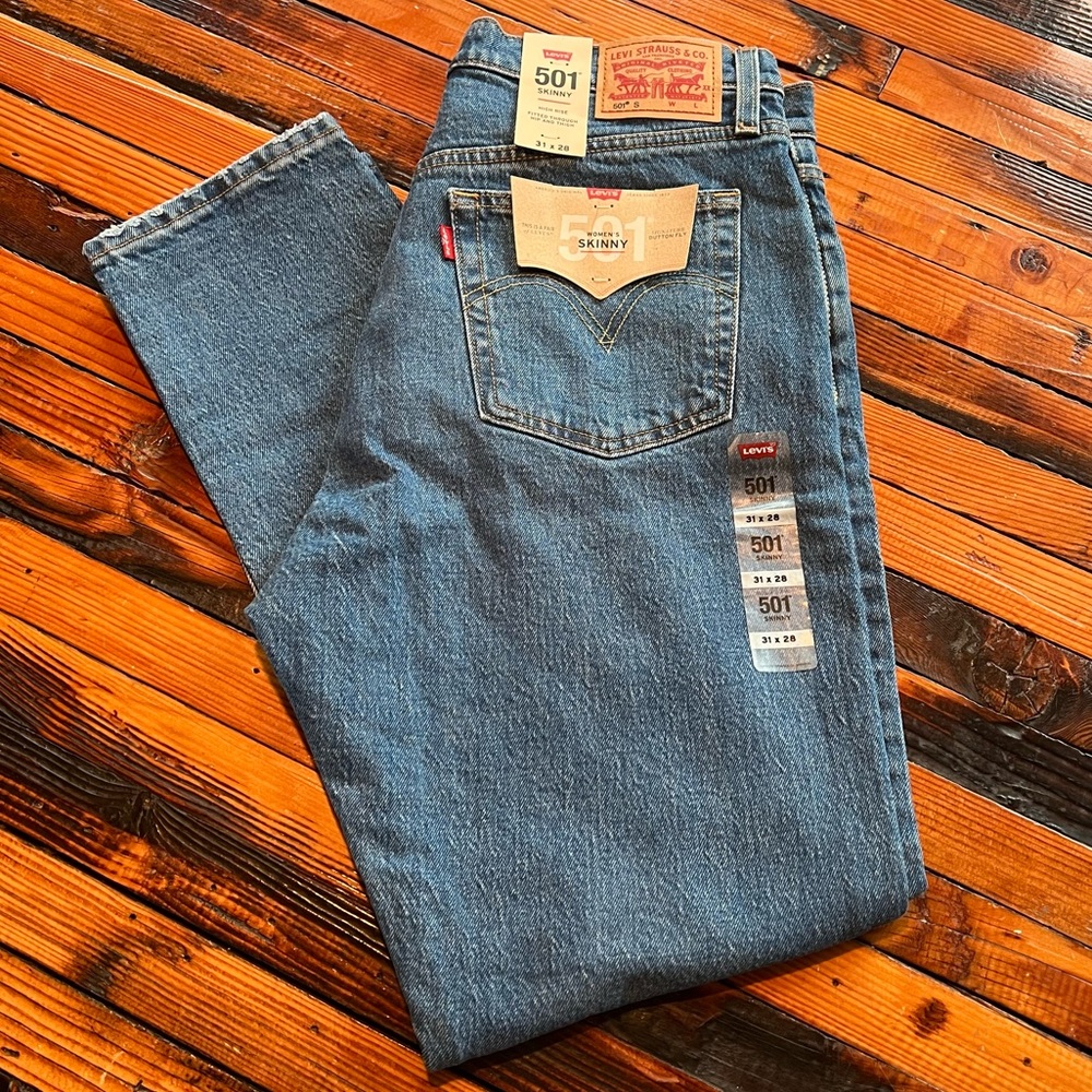 Levi’s Skinny High Rise jeans